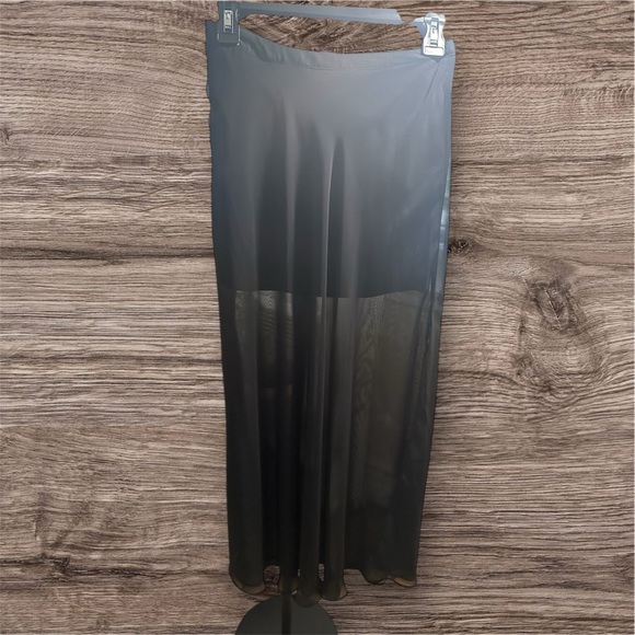 Forever 21 Black Sheer Maxi Skirt - Lined Mini Underlay - Picture 3 of 5